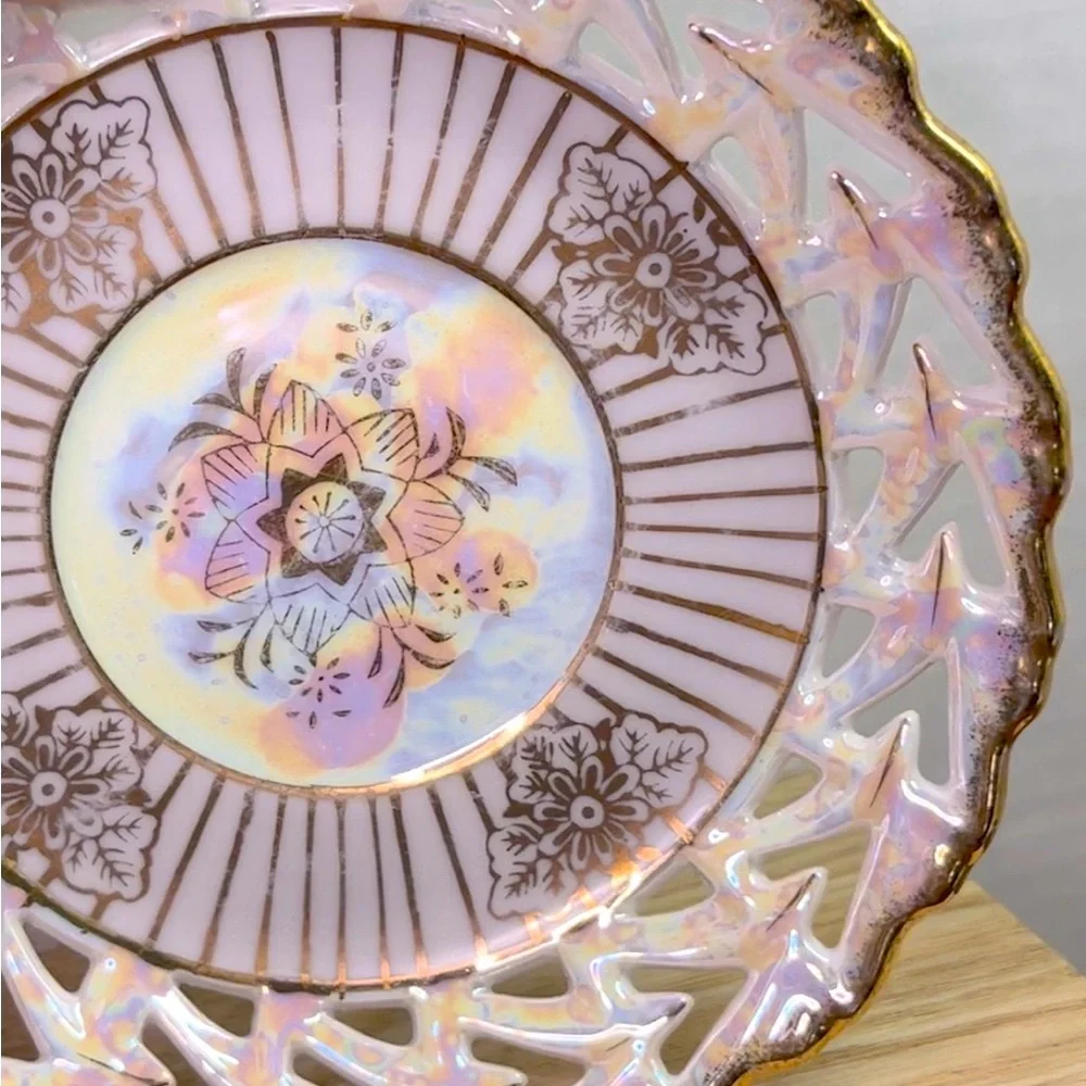 Vintage Kudo KUD2 Lustreware Reticulated Floral Plate Gold Filigree Japan